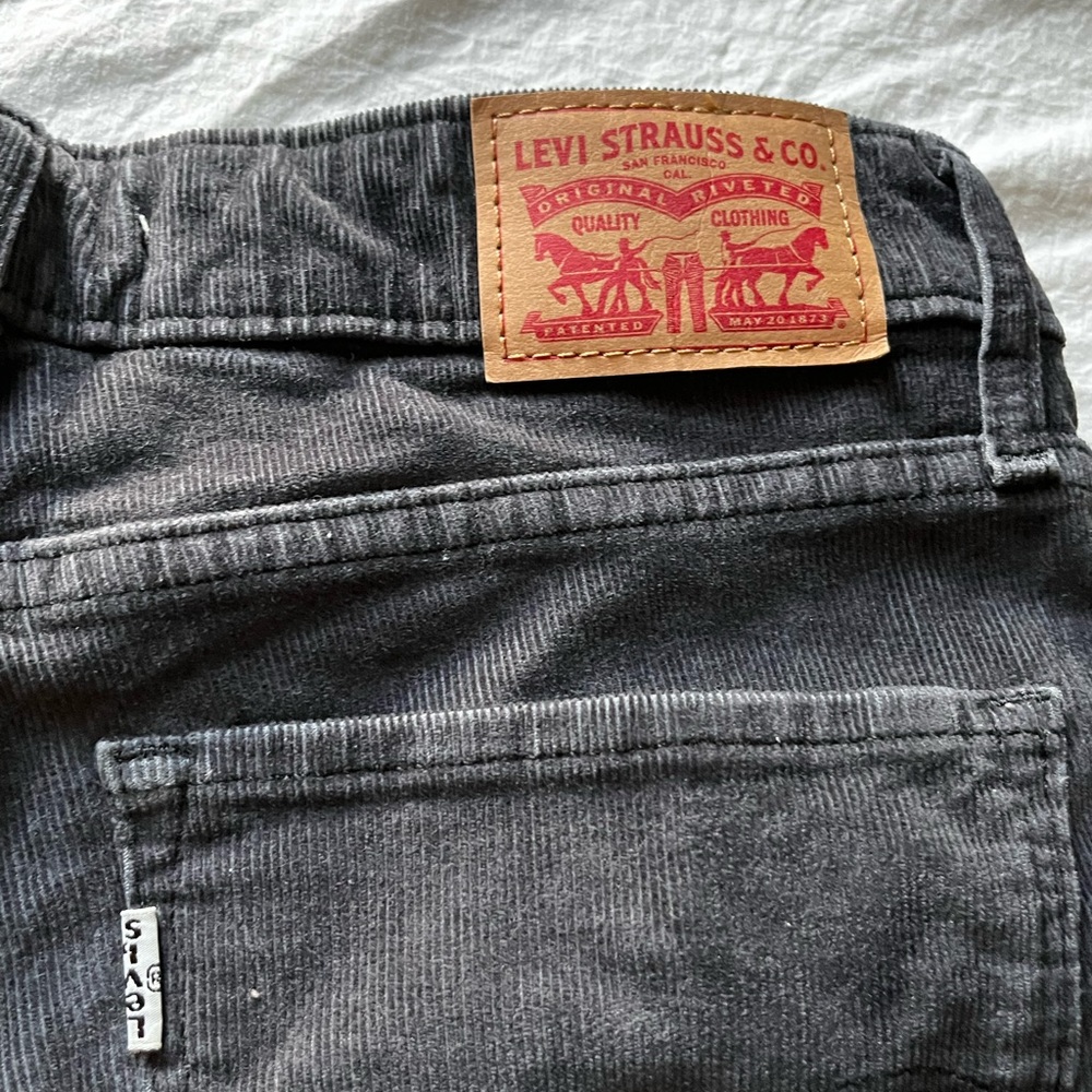 Flared Jeans - Picture 2 of 6